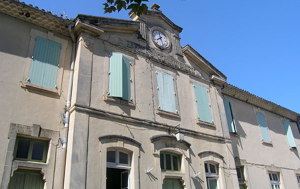 town hall of saint martin de la brasque